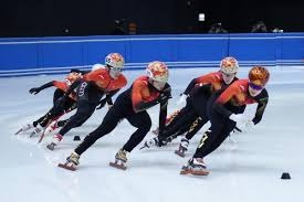 科比的第一个三连冠是抱奥胖大腿？极端傻密的可笑言论